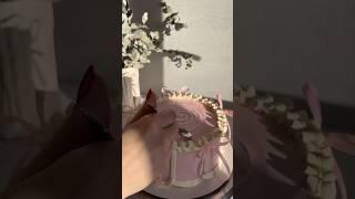 Как вам такой декор торта? Мне кажется очень красиво #декорторта #ламбет #торт #кондитер