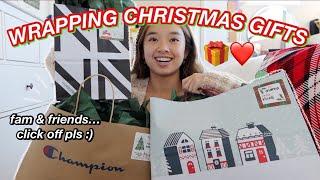 WRAPPING CHRISTMAS GIFTS | Vlogmas Day 23!