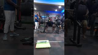 How to Squat  power lifting  bodybuilding.  motivation