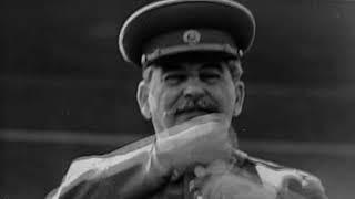 Сталин деспот танцует на параде | Josef Stalin   Tyrant of Soviet Union dances at the parade