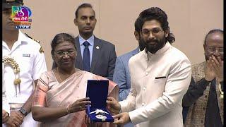 President Droupadi Murmu presents the 69th National Film Awards at Vigyan Bhavan, New Delhi