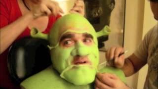 Brian d'Arcy James Shows How He Created a Monster (Shrek)