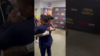 PACQUIAO visits DAVIS and GARCIA in locker room before fight!