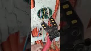 соединение шлейфа на гильзы в подрозетнике. #building #electric #electricalinstallation #work