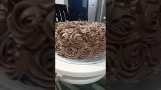 Brown Rosette cake #bake #bakeacake #chocolate #cake #rosettes