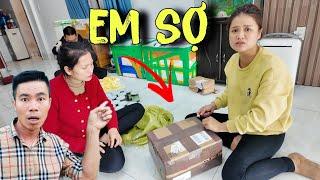 Tin Vui, Gia Đình Thảo Bất Ngờ Nhận Món Quà Từ MTQ Nước Ngoài || Luận Vlog