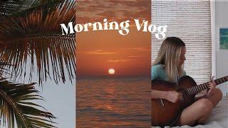 Morning Vlog! Sunrise on the beach, breakfast, and chill with me :)