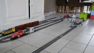 Two Lego trains run automatically on one track (Mindstorms NXT)