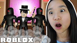 Scariest Magic Show on Roblox!