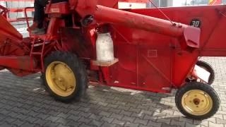 alter Mähdrescher Massey Ferguson MF 30 - 6, Baujahr 1970