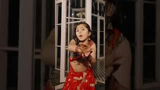 Hui Amma Tut ke bikhar gai song / little girl dance video trending #trendingsh #dance #bollywood