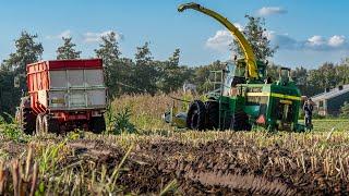 Maize 2024 / Mud / John Deere 6750 / Molenaar + Van Velthuizen / Corn silage harvest