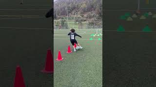 coach_mesut Trainingseinheit des Tages - Folge 163 #fußball #slalom #training