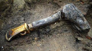 25 Most Incredible Ancient Artifacts Finds