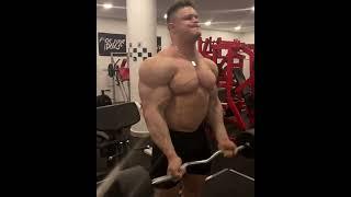 Alpha muscle god Joan Pradell lifting weights like a true beast