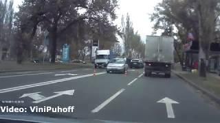 Видео с места тройной аварии на "Гараже" 16.10.17