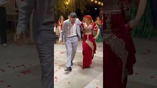 Gelin damat harika roman oynuyor 