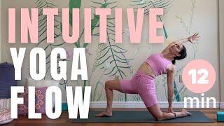 12 MIN INTUITIVE YOGA FLOW  LOVE UP YOUR SELF-HEALING MACHINE