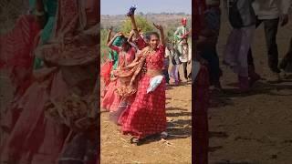 Ram Sam Dhulo Ude Vesat Patel and Rahul bhuriya ke new timli song mein dance aadivasi