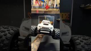 New truck on test ! This is the MJX hyper go 10208.It runs a brushless 4s system! #shorts #10208 #rc
