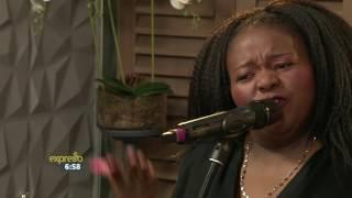 Winnie Khumalo performs "Live My Life" LIVE!