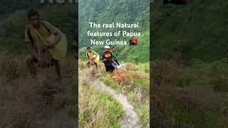 The real Papua New Guinea Features 