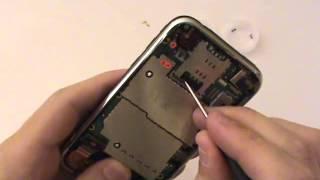 iPhone 3GS Dock Replacement 3G Antenna Microphone Tutorial | GadgetMenders.com