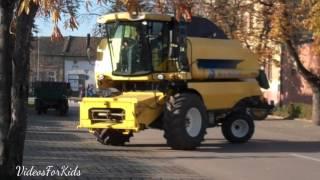 New Holland TC-5080 Combine harvester-tractor videos for kids