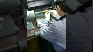 Jeweler is polishing a ring - Azeera.com
