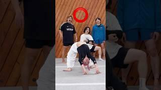 허리꺾는 챌린지⁉️ Yoga Challenge