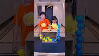 Ball Touching Challenge, The Little Girl Is So Good! #Funnyfamily #Partygames #Familygames