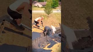 the process of peeling off the roof of a house using special tools that are effective #shorts