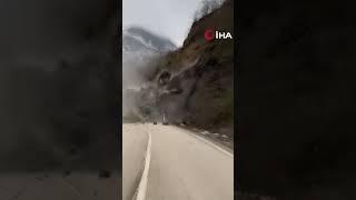 Ordu'da Heyelan Anı Kamerada!