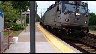 Amtrak: Northeast Regional & Acela Express Trains Passing Through Mystic