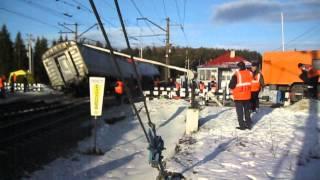 Под Первоуральском с рельс сошел пассажирский поезд