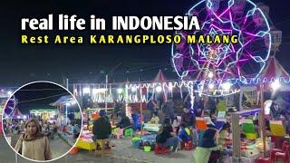 Life in the Karangploso Rest Area Malang Indonesia | A place to relax with the family in the evening