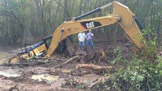 Stuck Trackhoe Excavator Buried Rental Disaster Caterpillar Part 1…