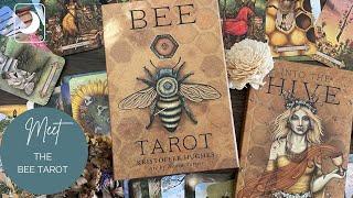 Unboxing and Flip Through of the BEE #TAROT