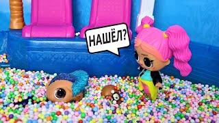 THE NAUGHTY KID IS GONE AGAIN! Family LOLViki and Punks funny dolls cartoons Darinelka