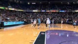 Tyreke Evans Amazing Game Winner at Buzzer