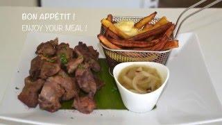 Dibi d'agneau et frites de banane plantain