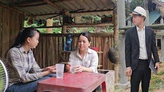 Ms. Phuong visits Tieu Nha - harvesting corn