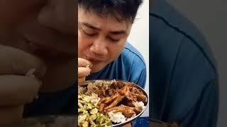 Eating Chicken Feet SUBSCRIBE  #chickenfeet #mukbang #food #eating #eatingsounds #youtubeshorts