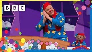 Mr Tumble Songs | Ten in the Bed  | Mr Tumble and Friends