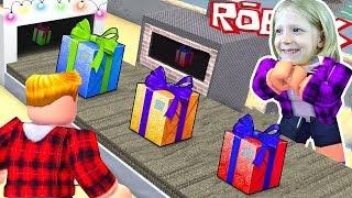 Открыли ФАБРИКУ ПОДАРКОВ в ROBLOX! Помощь Деду Морозу на НОВЫЙ Год от FFGTV детс