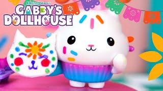 Sugar Kitty Treats! Celebrate Día de Muertos | GABBY'S DOLLHOUSE TOY PLAY ADVENTURES