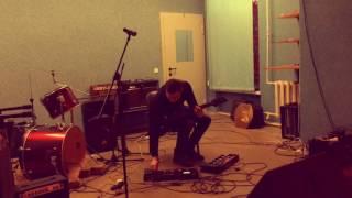 KVENII - SPACE | LIVE LOOPING GUITAR