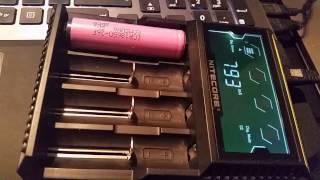 Nitecore Digicharger D4 charge and the voltage 18650 test