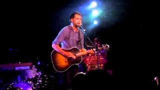 Hate song by Passenger aka Mike Rosenberg
