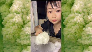 ASMR FREEZER FROST EATING AND SCRAPING / WHITE ICE EATING